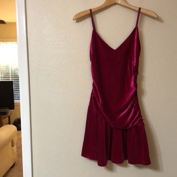 Urban Outfitters Lulu Velvet Mini Dress - Picture 5 of 11